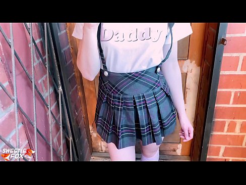 ❤️ 女学生深深地吸吮她的鸡巴,代替上课做爱 ☑ Fucking﹏﹏